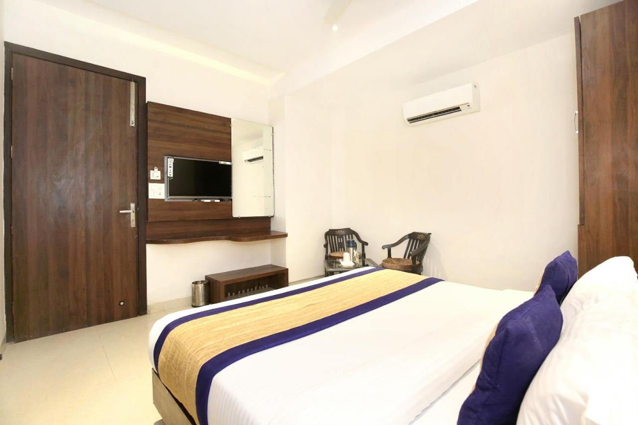 Oyo 11680 Hotel Grand Star Amritsar Exterior foto