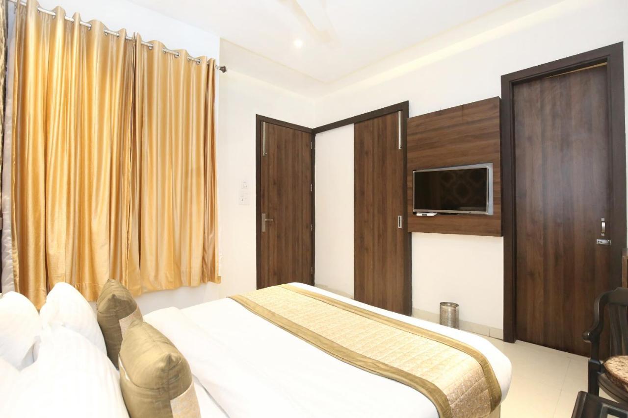 Oyo 11680 Hotel Grand Star Amritsar Exterior foto